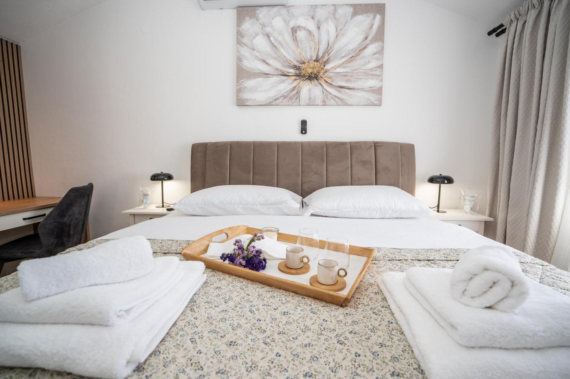 Villa Kamia With Private Heated Pool And Electric Vehicle Adapter Zubovići Екстериор снимка