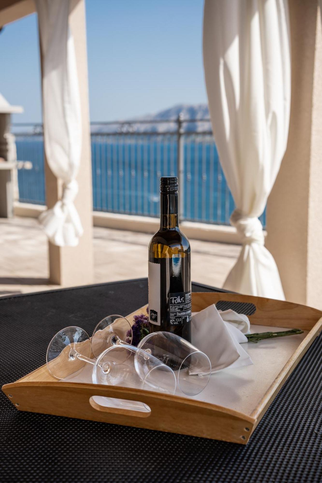 Villa Kamia With Private Heated Pool And Electric Vehicle Adapter Zubovići Екстериор снимка